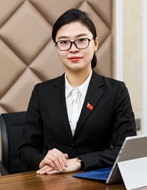 张文琳律师照片